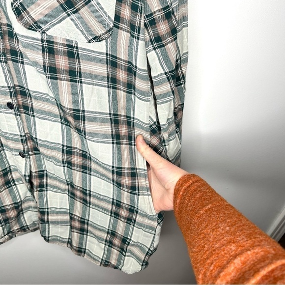 Wild Blue Sadie Robertson Green Plaid Back Patch Upcycled Christmas Shacket XL - Picture 6 of 14